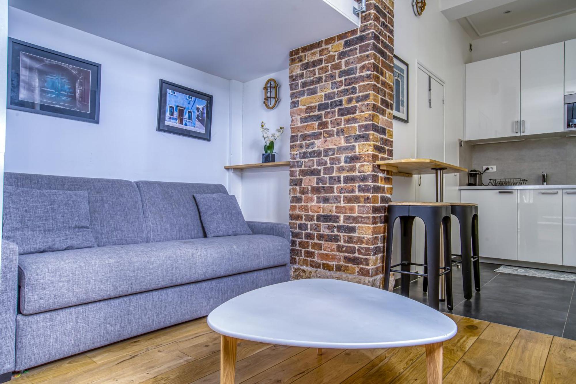 Appartement Nemo, Avec Mezzanine Sur Cour Porte Maillot