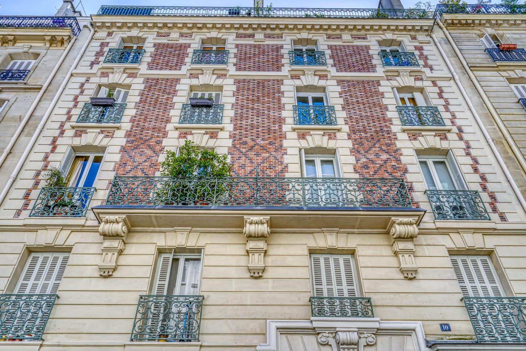 Appartement Nemo, Avec Mezzanine Sur Cour Porte Maillot Paris
