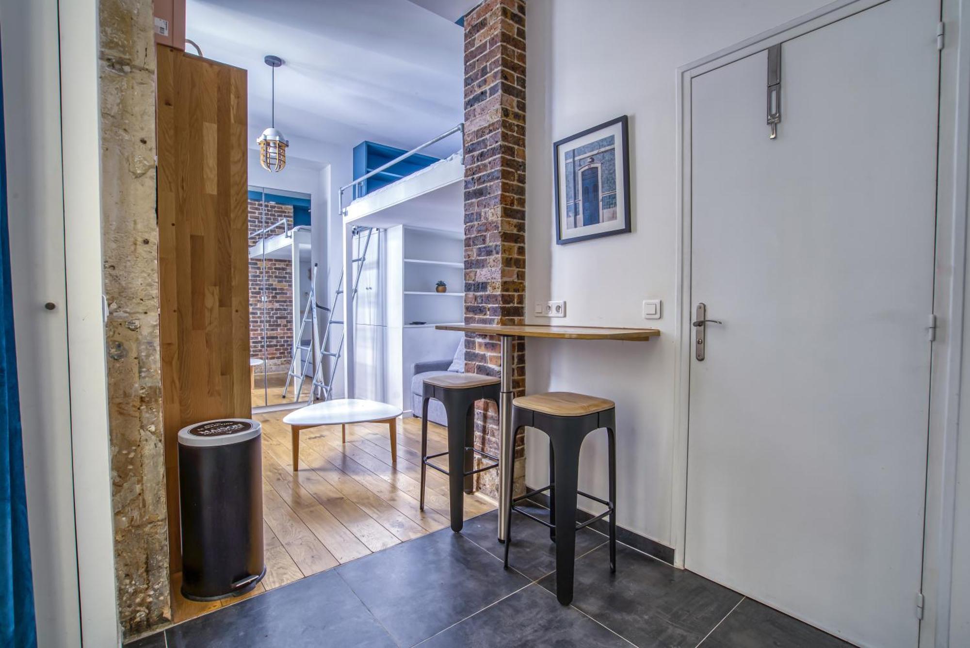 Appartement Nemo, Avec Mezzanine Sur Cour Porte Maillot *
